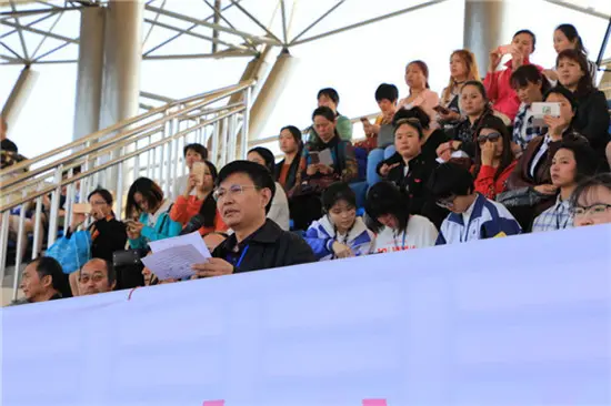 高中运动会开幕式表演视频_高中开幕式运动会_高中运动会创意开幕式