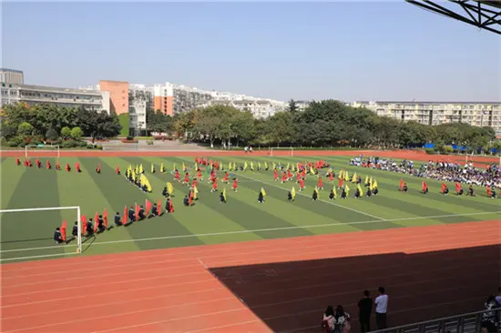 高中运动会创意开幕式_高中运动会开幕式表演视频_高中开幕式运动会