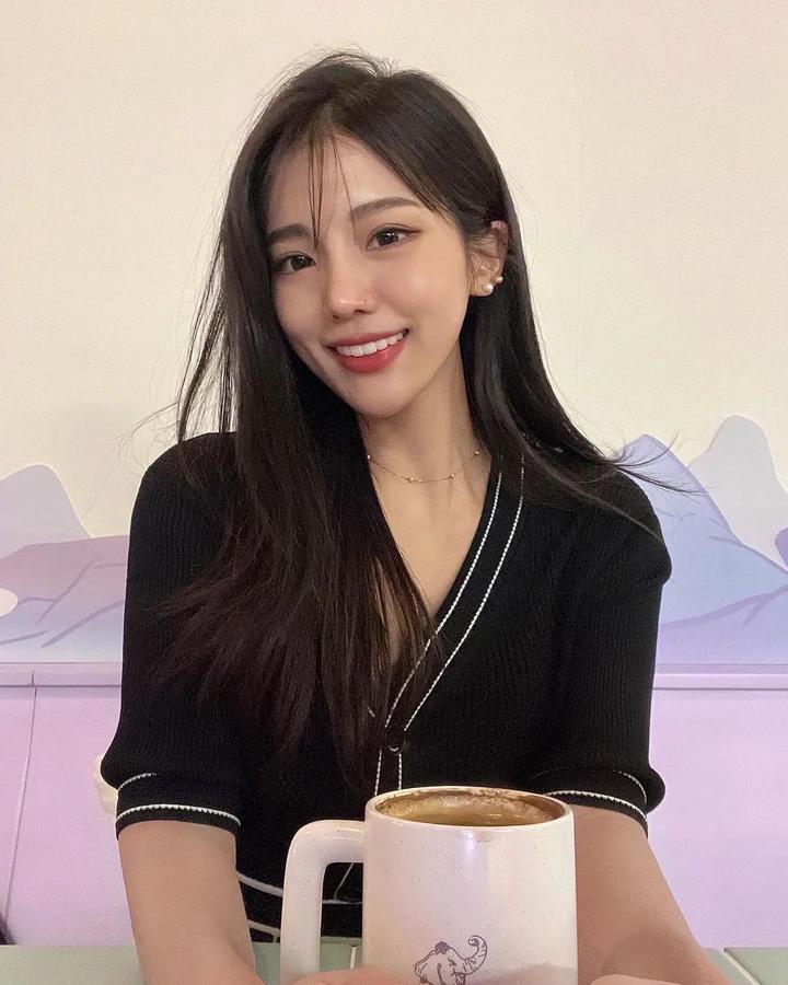 健身女明星的身材_ins健身女明星_女生健身明星