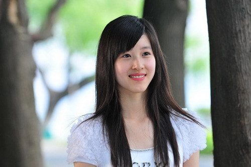 背影健身明星照片女生_女明星健身背影照片_健身背影男真实