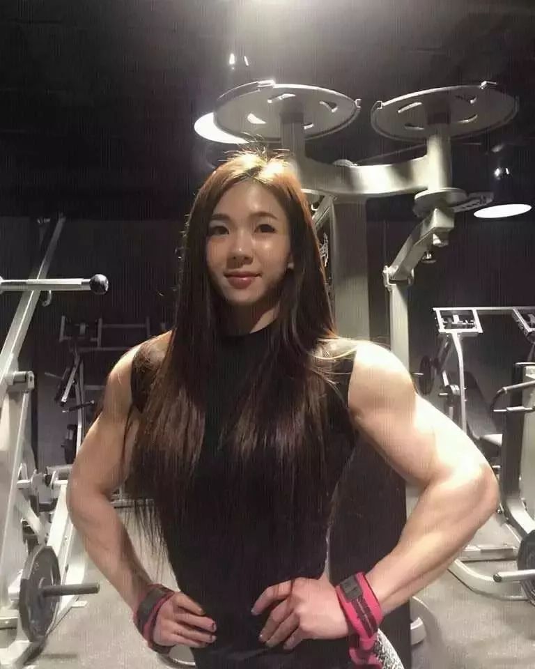 妹子健身视频_视频妹子健身教练_视频妹子健身跳舞