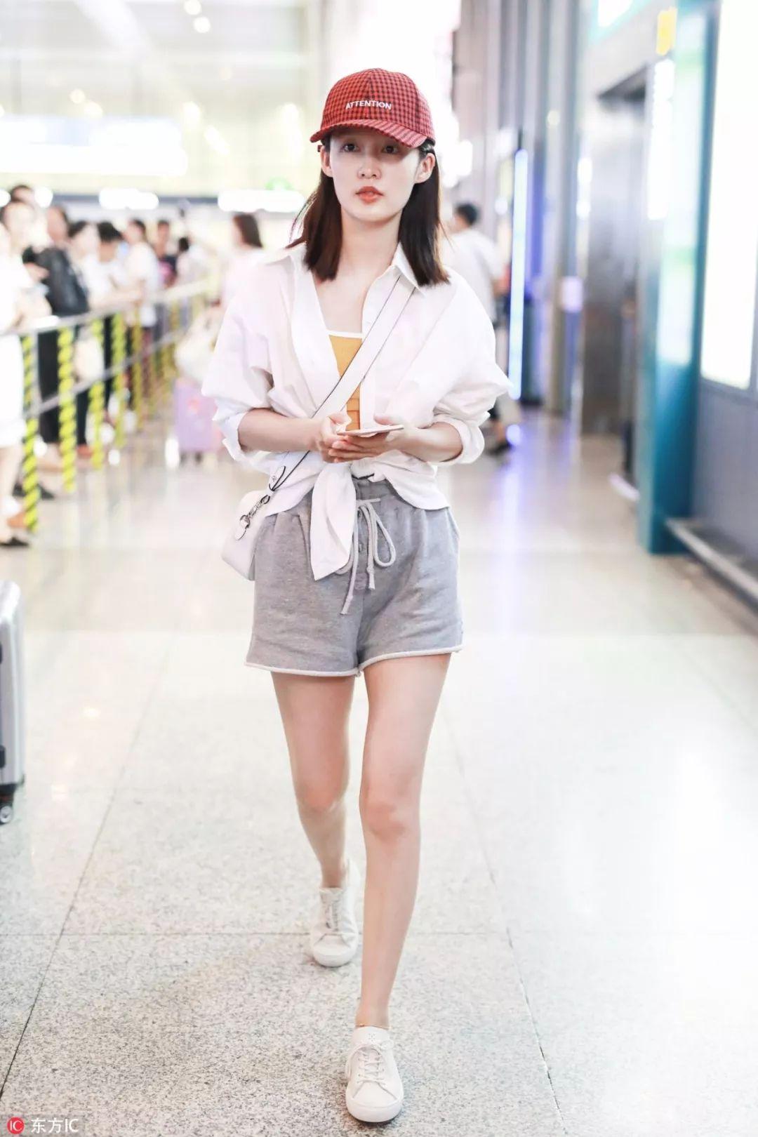 穿短裤健身_健身房运动短裤女推荐_健身短裤女