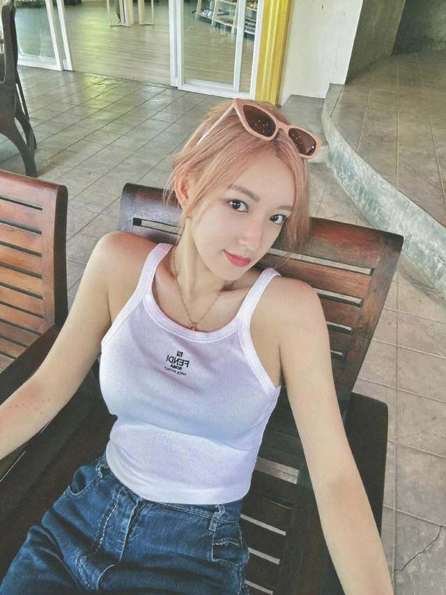 美女明星曝光的照片_欧美女明星健身照片_中国十大美女明星衰老照片对比